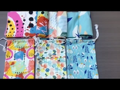 ผ้าขนหนูชายหาดไมโครไฟเบอร์แบบกำหนดเองน้ำหนักเบาทนทานสูง